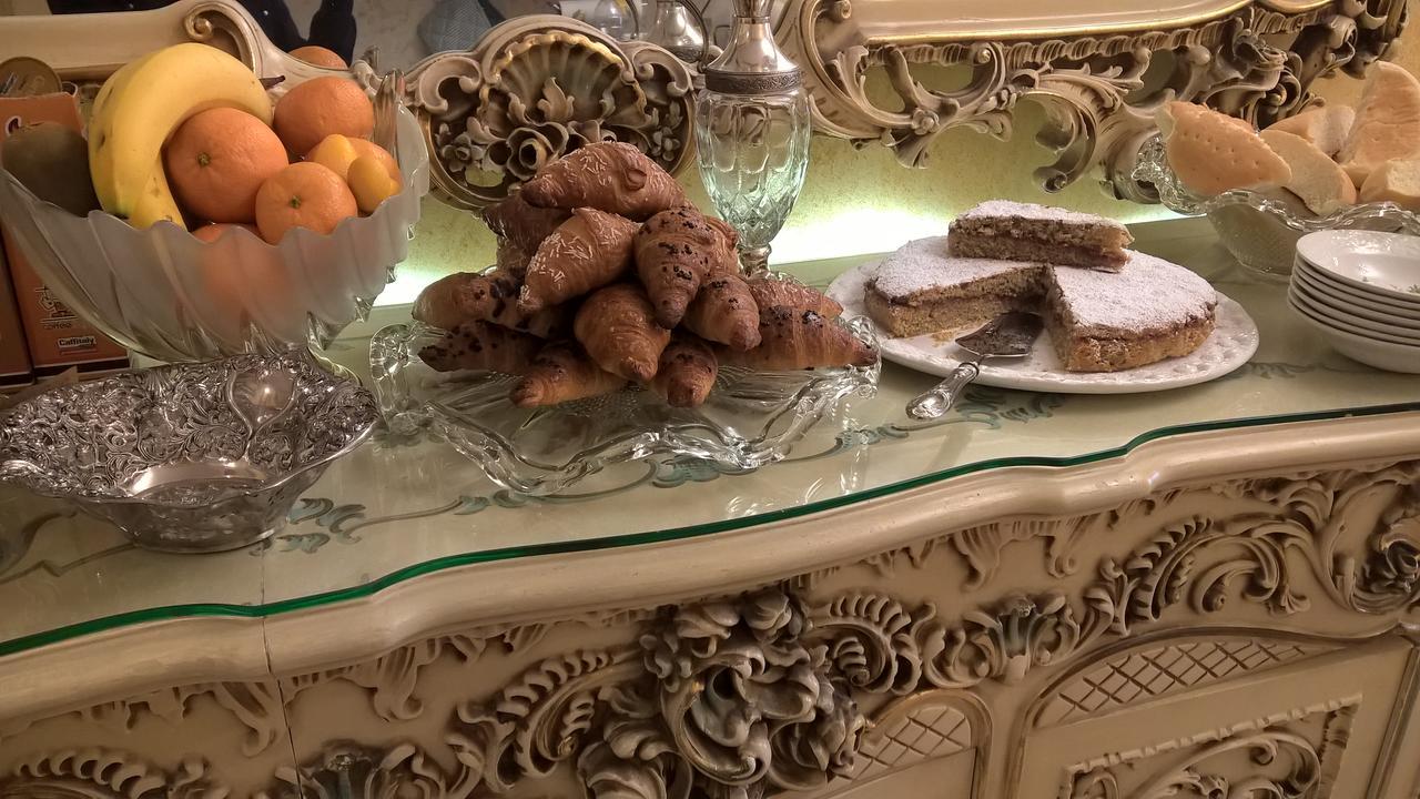 ヴェネツィア スカロン デル ドージェ Bed & Breakfast エクステリア 写真