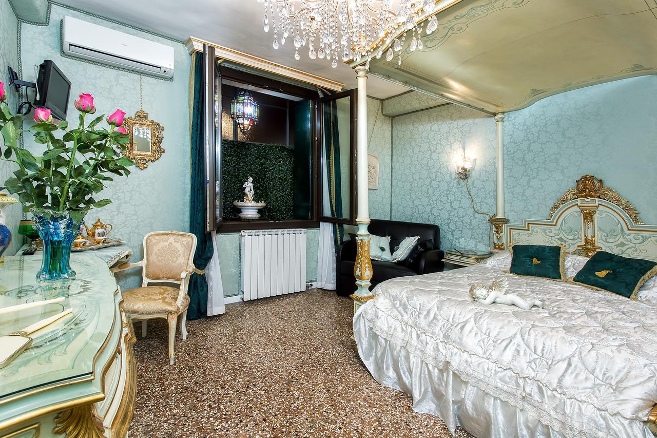 ヴェネツィア スカロン デル ドージェ Bed & Breakfast エクステリア 写真