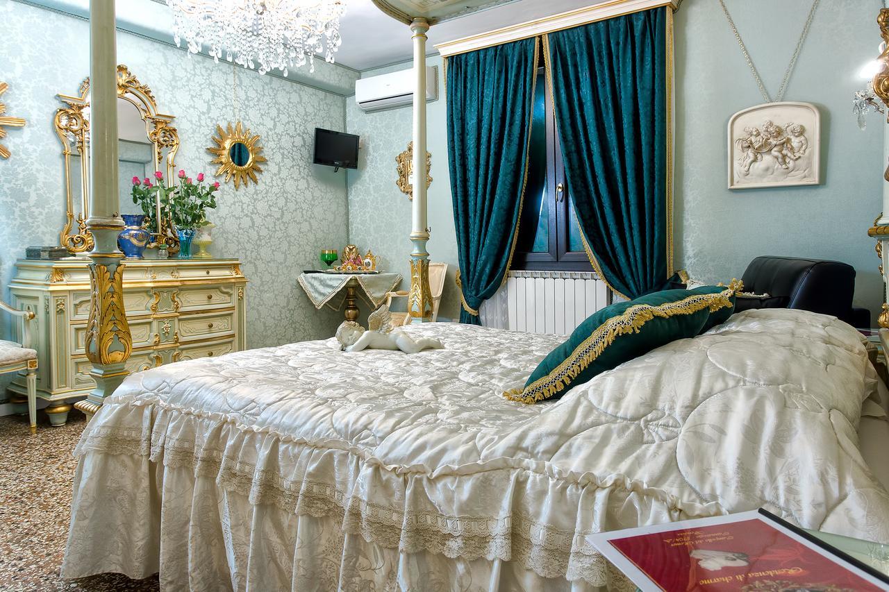ヴェネツィア スカロン デル ドージェ Bed & Breakfast エクステリア 写真