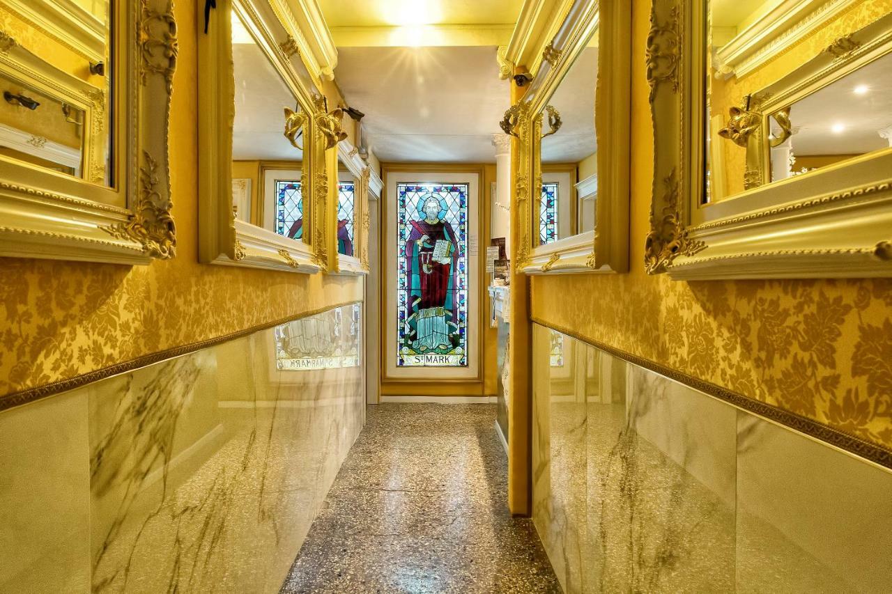 ヴェネツィア スカロン デル ドージェ Bed & Breakfast エクステリア 写真